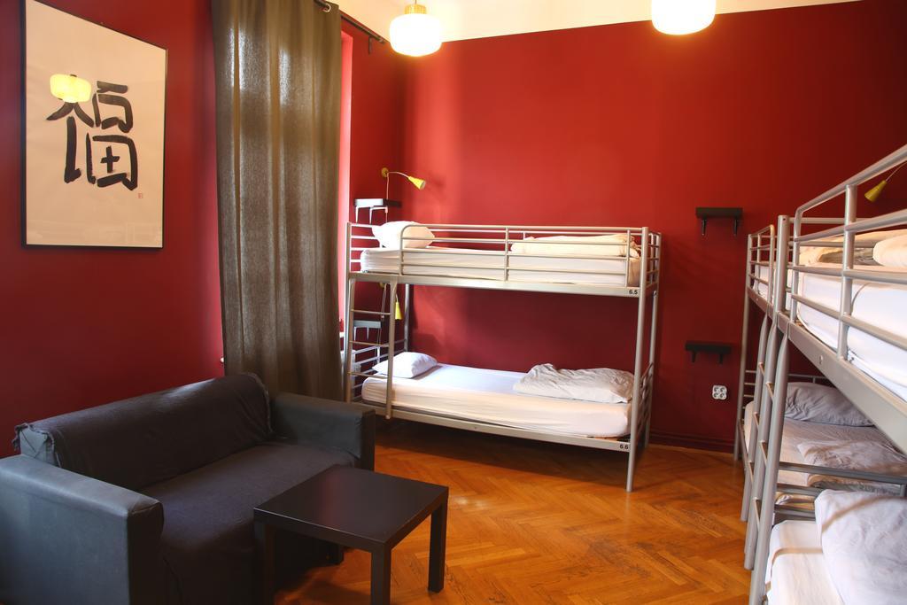 Hostel Zeppelin Laibach Zimmer foto