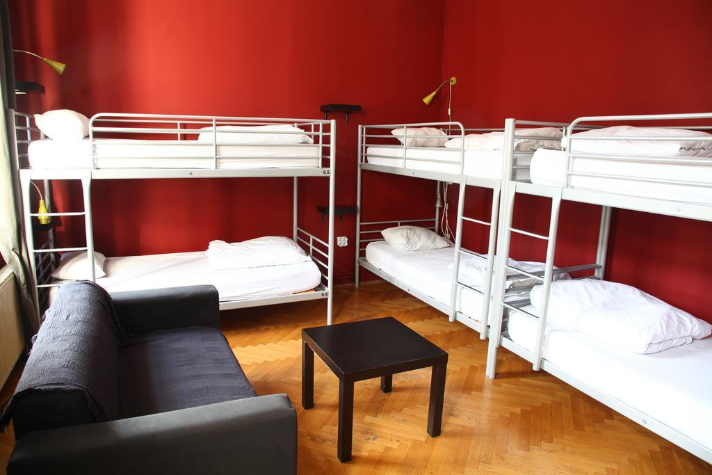 Hostel Zeppelin Laibach Zimmer foto